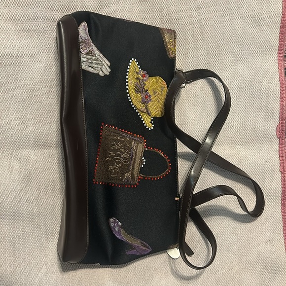 Purse - Picture 2 of 3